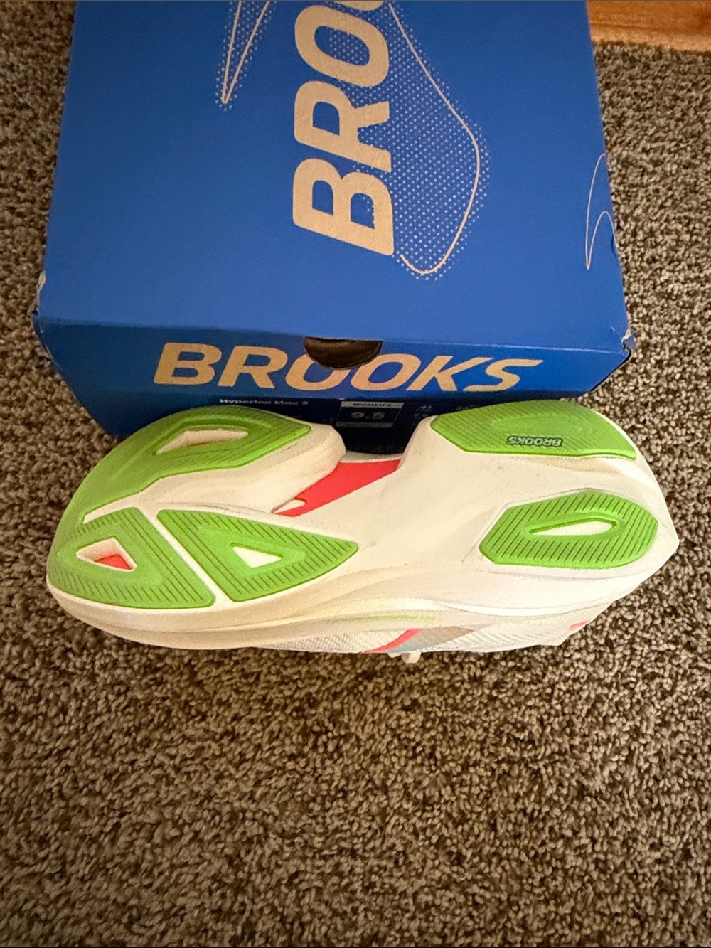 Brooks Hyperion Max 3-Women's size 9.5-Coconut-Green Gecko-Pink Clay - Picture 14 of 16